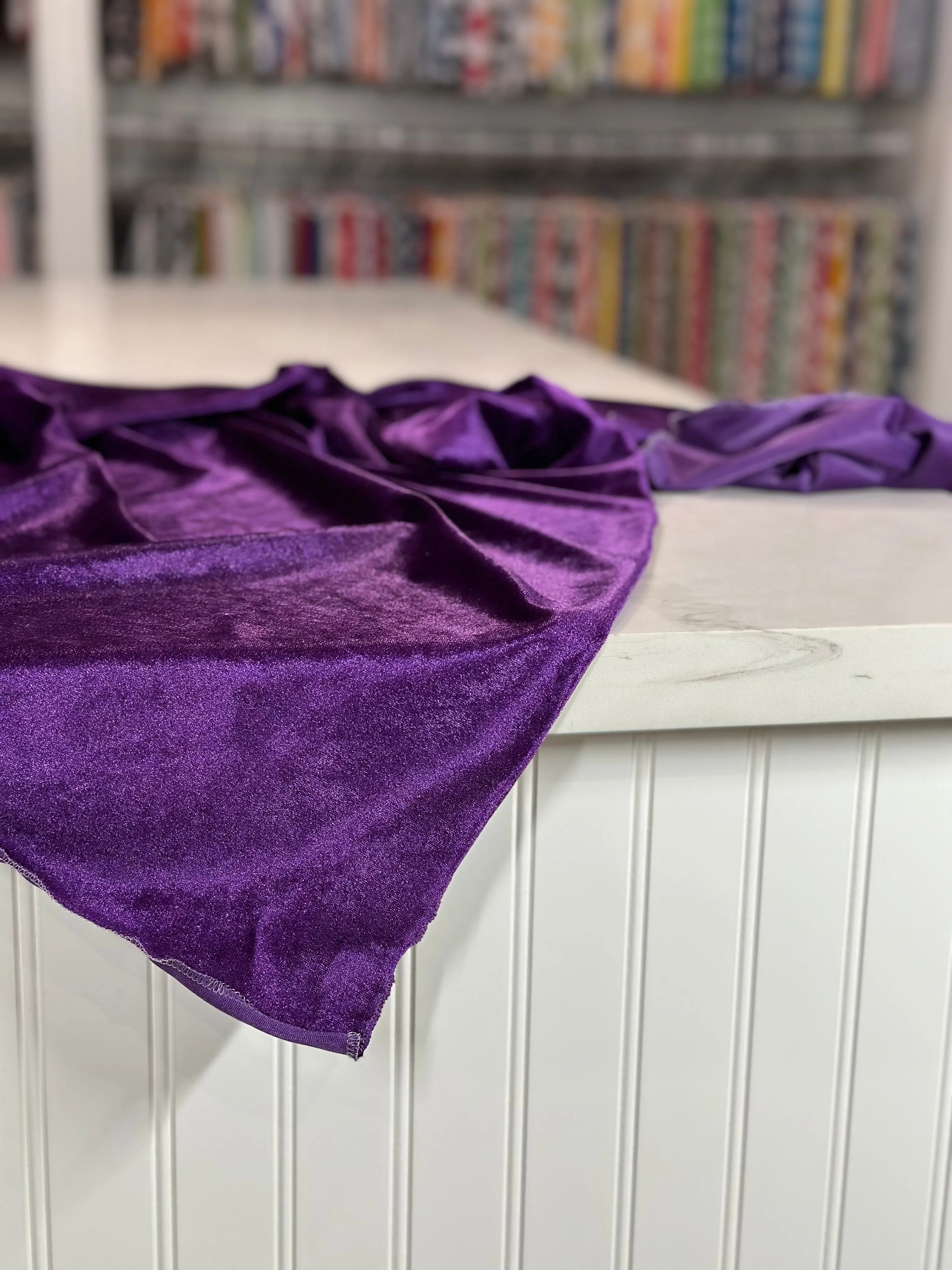 1pc - Lush Velvet Table Linen 96" Round - Purple