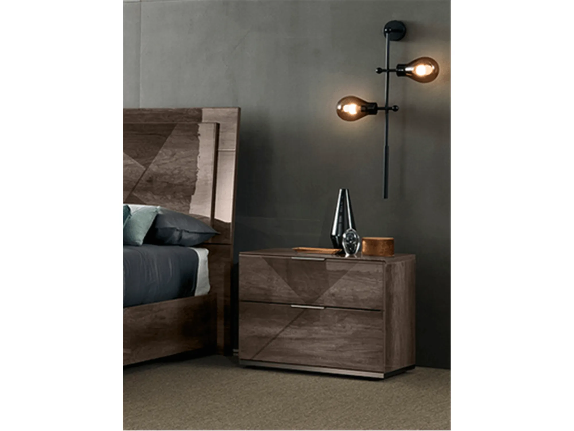 Favi Bedroom Collection